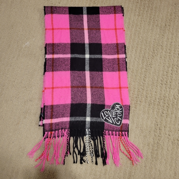 Victoria secret scarf - Picture 2 of 3